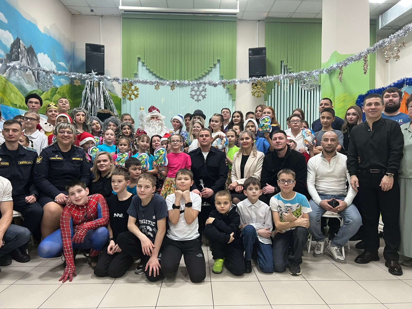 Участники благотворительного мероприятия Городского социального центра